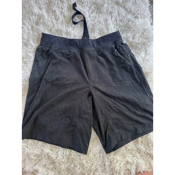 Lululemon T.H.E. Short – Men’s Size XL, Olive/Black - Picture 4 of 8